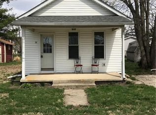 32 School St, Cedarville, OH 45314