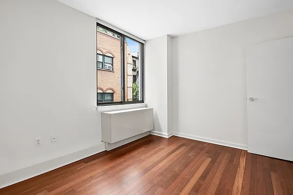 Rented by Compass | media 13