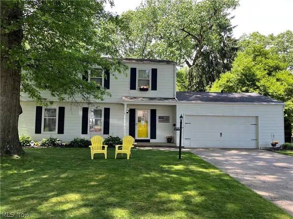 274 Dorchester Rd, Akron, OH 44313