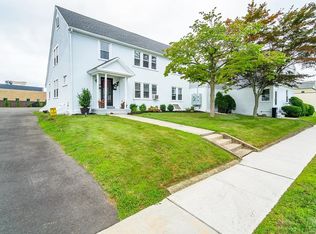 1111 Essex Pl #1, Stratford, CT 06615