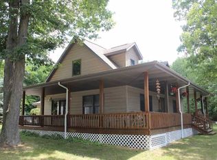 1050 Vallado Dr, Weidman, MI 48893