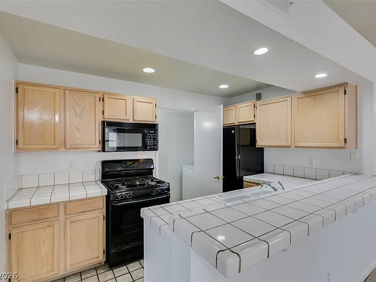 7570 W Flamingo Rd #252 — Photo 24