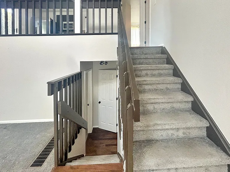 8059 S Johnson Ct — Photo 20