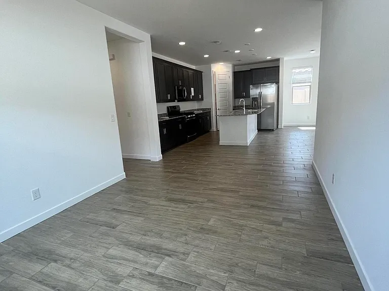 11148 W Parkway Dr — Photo 10