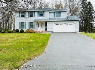 118 E Gate Rd, Camillus, NY 13031