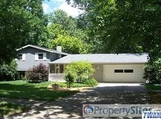 2012 Coronet Dr, Fort Wayne, IN 46815
