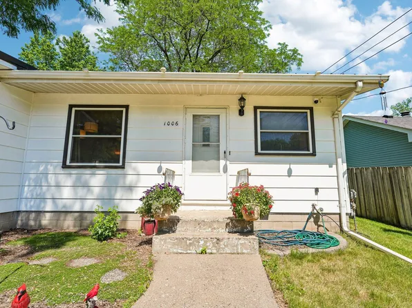 1006 Summit Ave, South Saint Paul, MN 55075