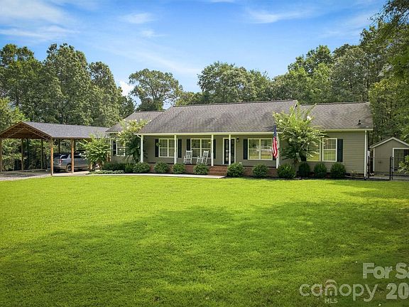 4th image of 349 N Woodleaf Rd