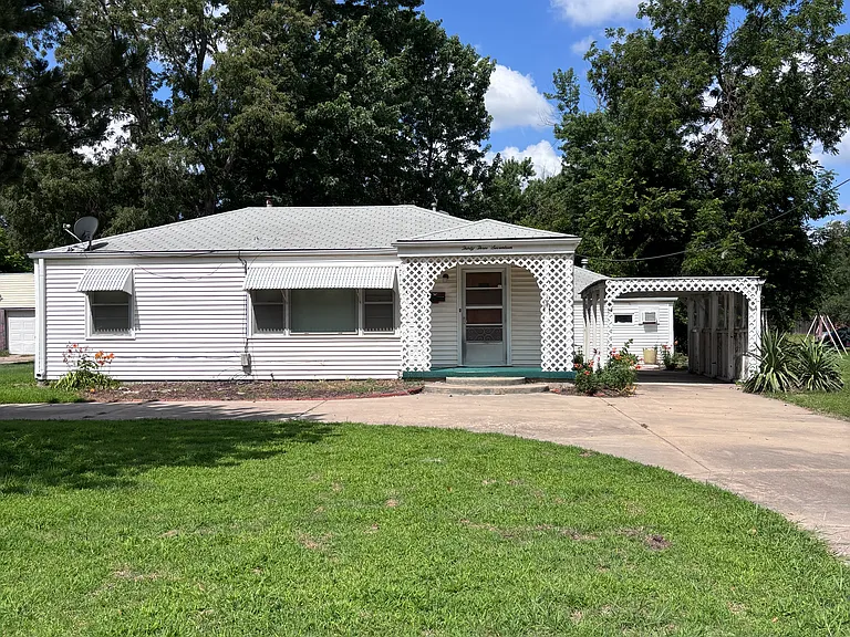 3317 S Silver St — Photo 15