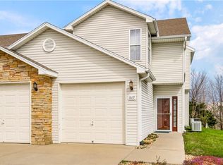 1617 SW Madison Cir, Lees Summit, MO 64081