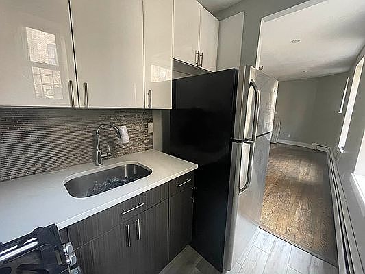 2nd image of 211 W 146th St #4K