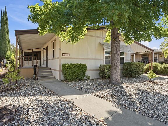 2nd image of 427 Royal Crest Cir