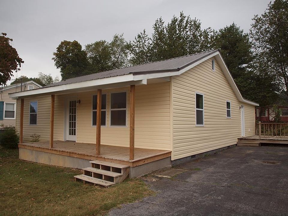 1st image of 2453 Bradley St