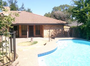 1912 Bay Oaks Ct, Fort Worth, TX 76112