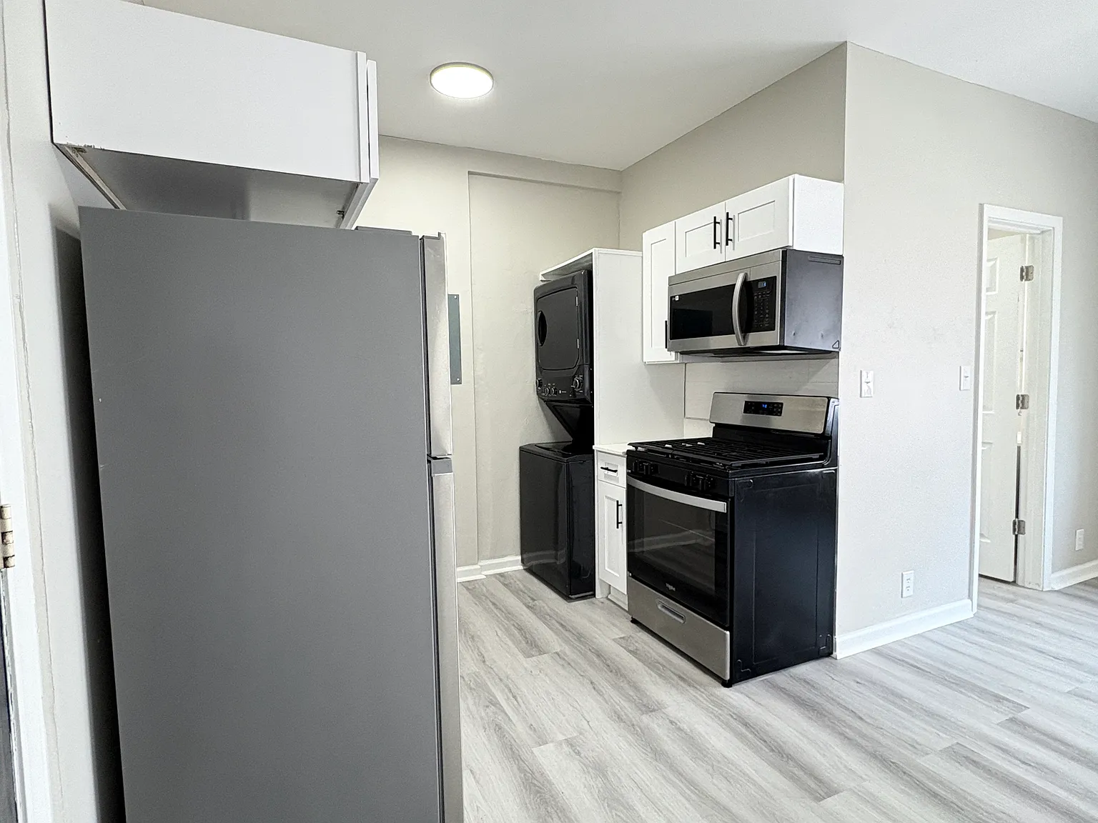 Meridian Living II — Photo 1