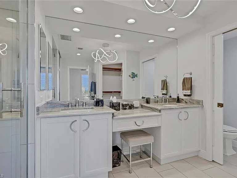 420 Cove Tower Dr #802 — Photo 18
