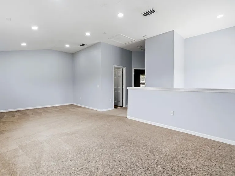 6364 Lake Smith Cir — Photo 19