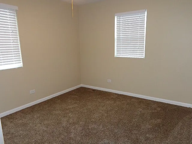 2201 N Oakleaf Ln — Photo 11