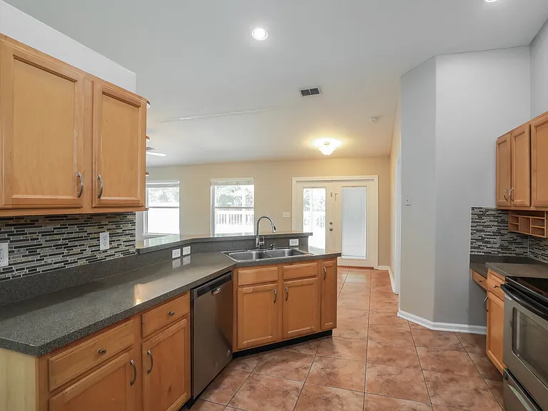 1299 Summit Oaks Dr E — Photo 8