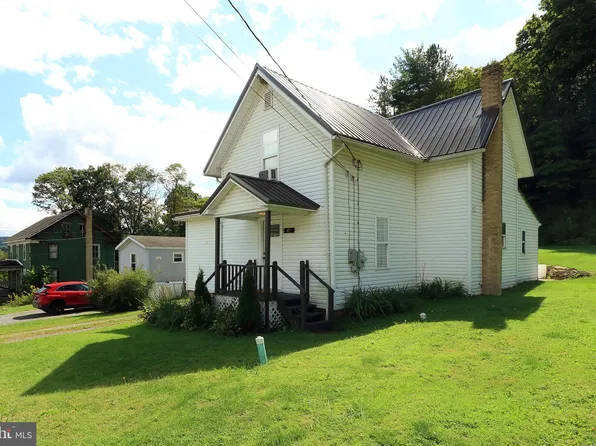 41 Thomas St, Karthaus, PA 16845