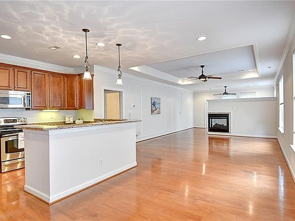 5th image of 2909 Charisma Ct