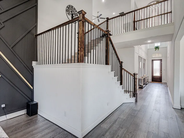 7597 Sanctuary Dr — Photo 29