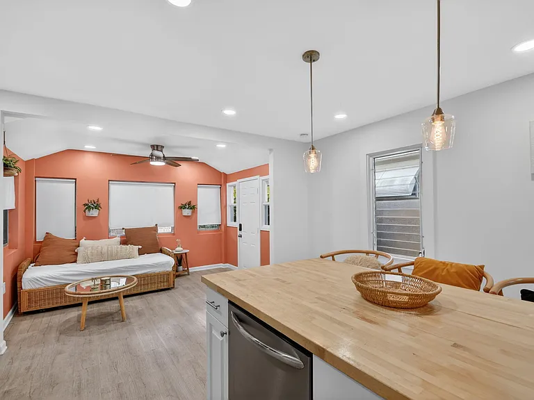 306 N J St — Photo 9