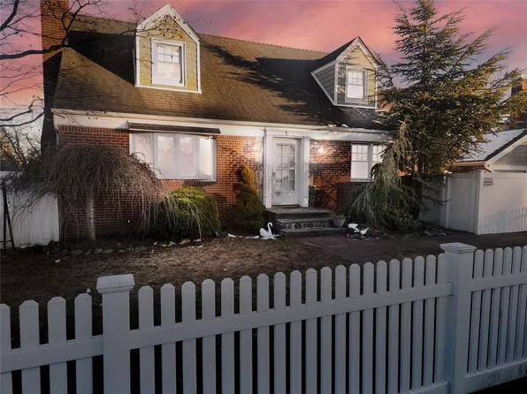 109 Hazel Street, North Bellmore, NY 11710