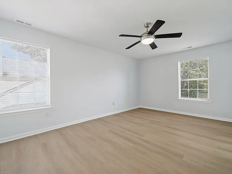 1578 Winthrope Dr — Photo 21