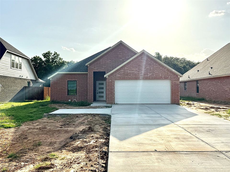 1st image of 409 Smith Rd