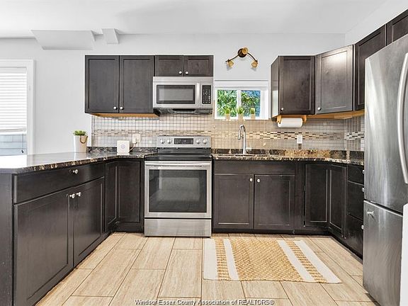 2nd image of 1341 McKay Ave