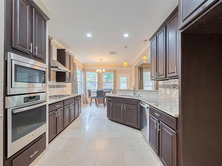 3911 Fall Branch Dr — Photo 18