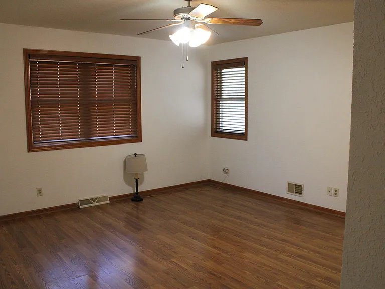 Master bedroom 15x15