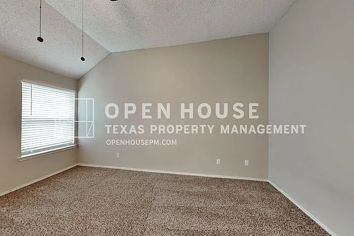 7864 Maiden Ln — Photo 8