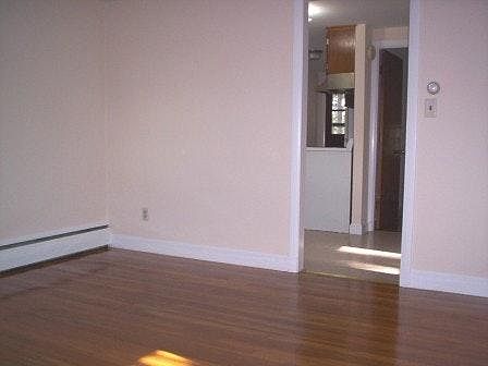 4th image of 38 Braintree Ave