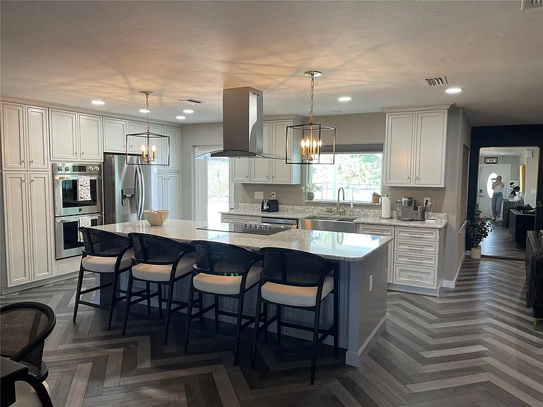670 Coral Dr — Photo 24