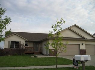 107 W Maple St, Harrisburg, SD 57032