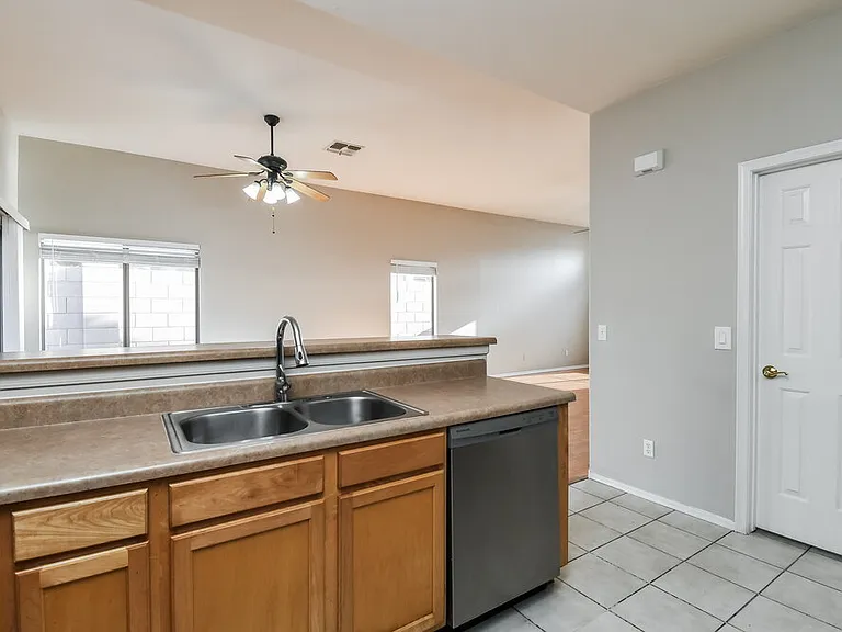 6343 S Nash Way — Photo 8