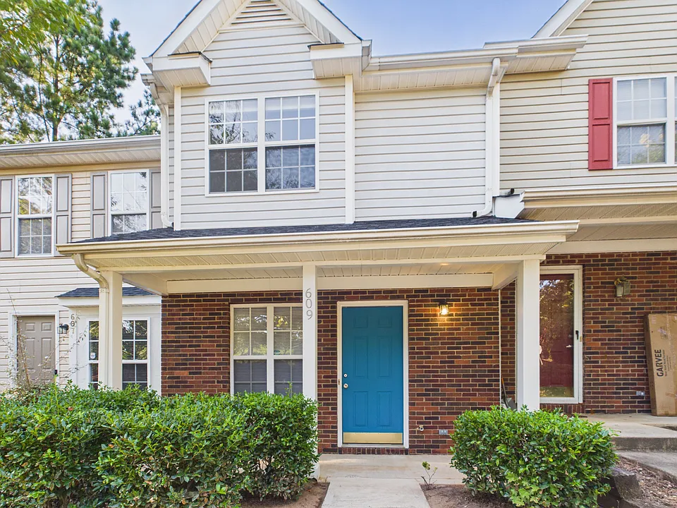 609 Mountainwater Dr