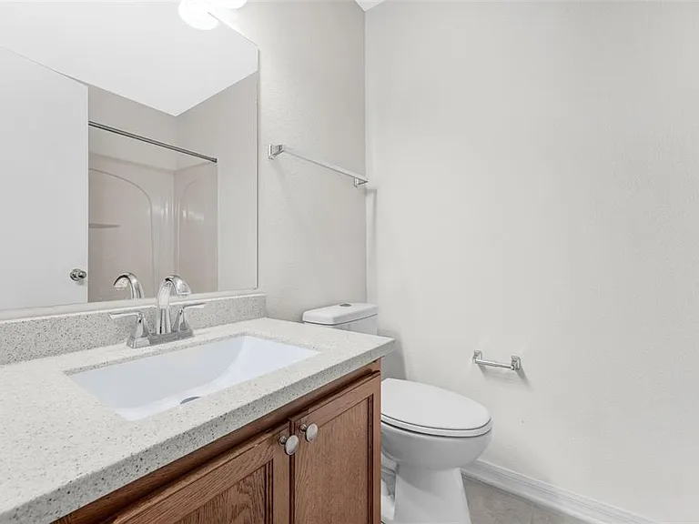 6928 Hawthorne Trace Ln — Photo 28