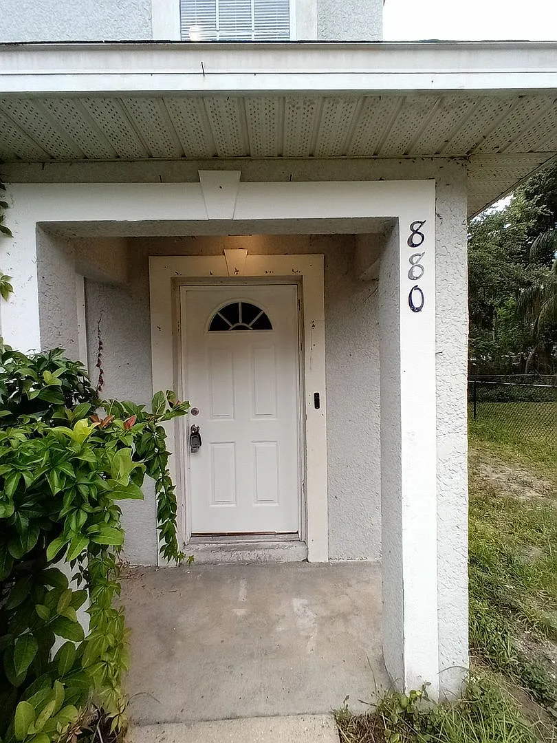880 E Columbia Ave. — Photo 2