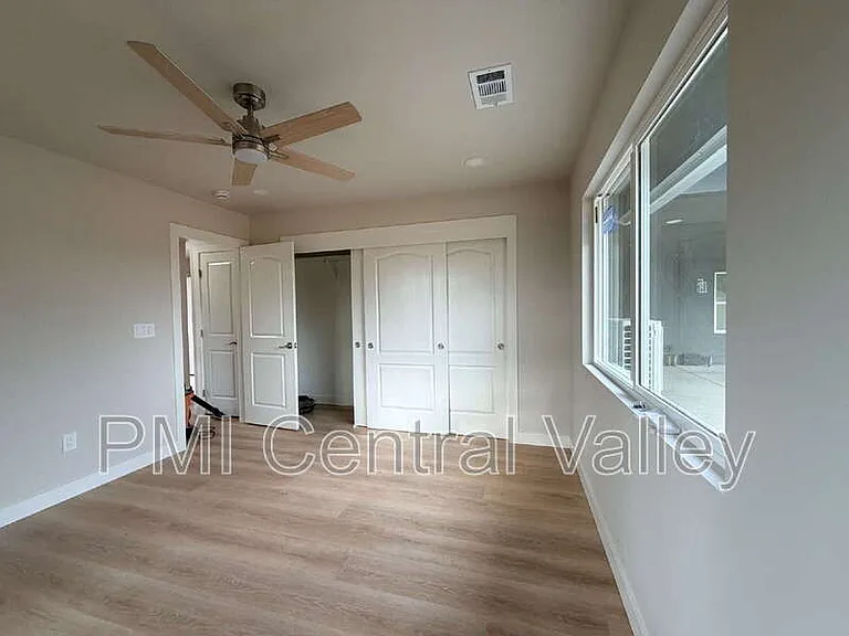 1710 Waverly Dr — Photo 20