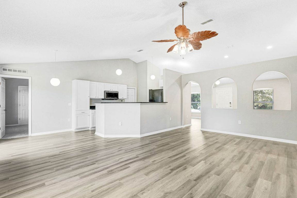 next background image