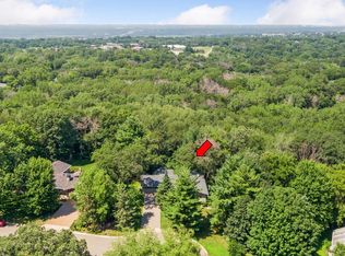 500 Summit Ln, Burnsville, MN 55337