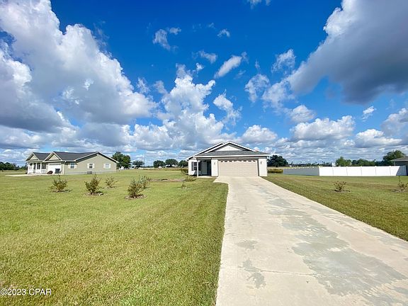 2nd image of 21377 NE Spring Hill Dr