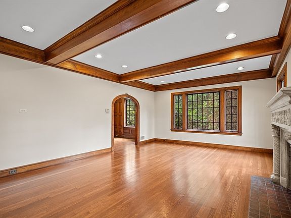 5th image of 81 Brackett Rd