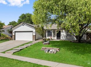 581 N Shady Grove Way, Kuna, ID 83634