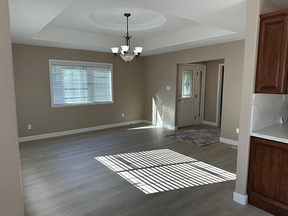 3rd image of 206 Lancaster Rd