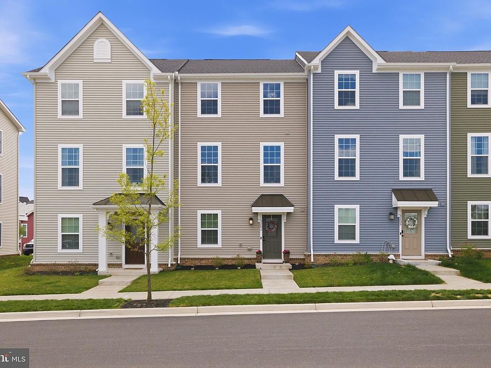1st image of 3203 Jefferson Blvd