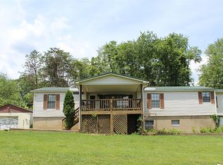 6860 Hiwassee Rd, Radford, VA 24141
